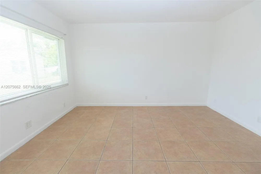 831 NW 1st Ave #2 Fort Lauderdale, FL 33311