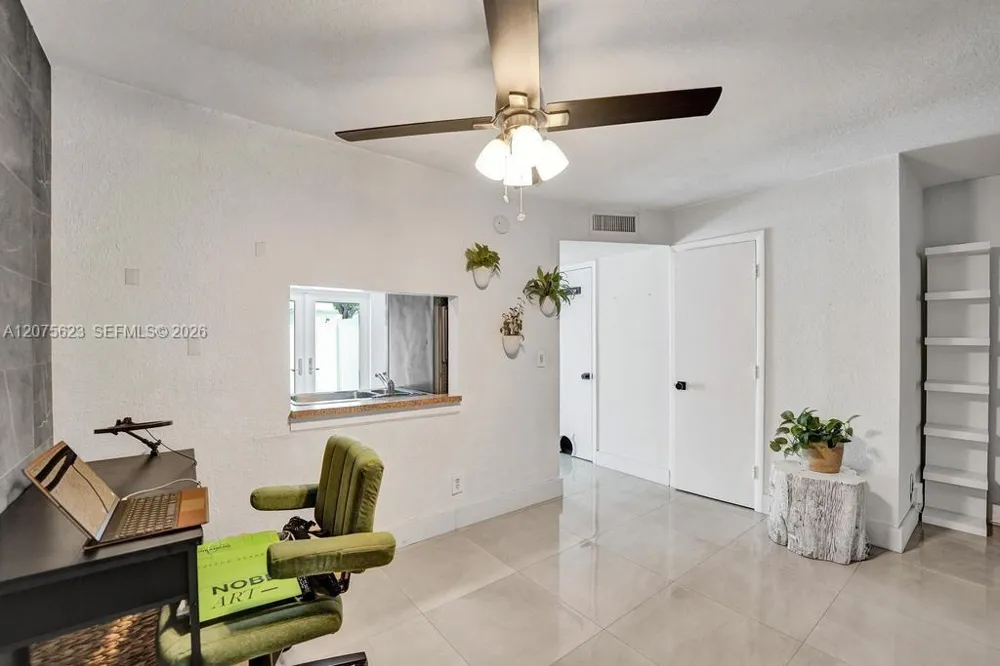 3000 NW 5th Ter #112 Pompano Beach, FL 33064