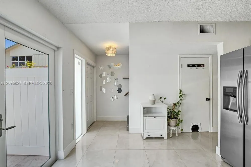 3000 NW 5th Ter #112 Pompano Beach, FL 33064