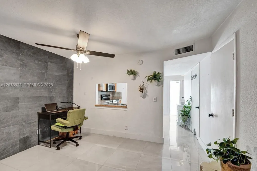 3000 NW 5th Ter #112 Pompano Beach, FL 33064