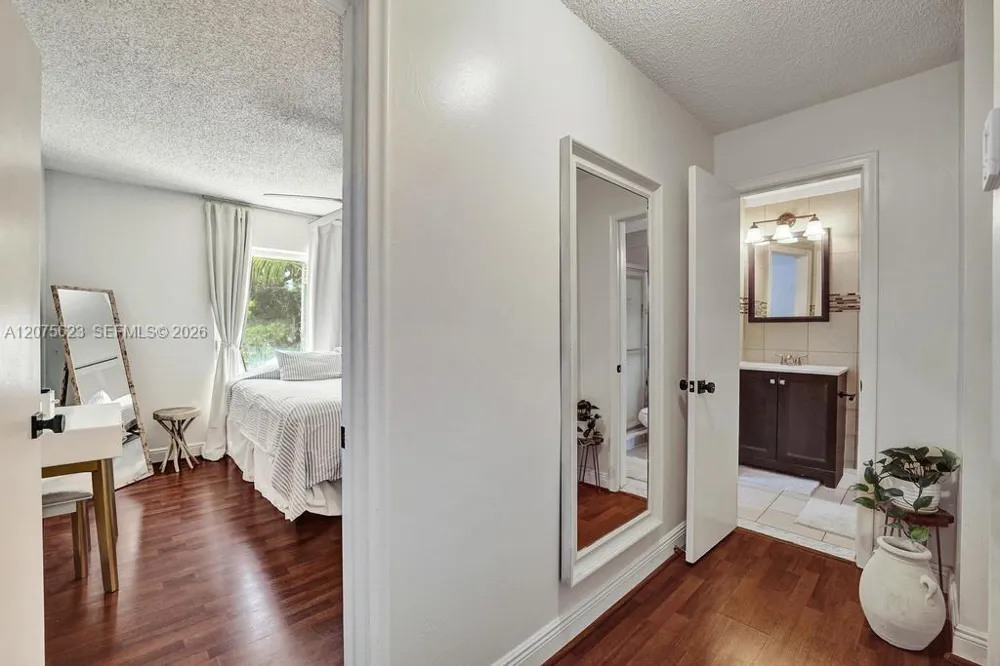 3000 NW 5th Ter #112 Pompano Beach, FL 33064