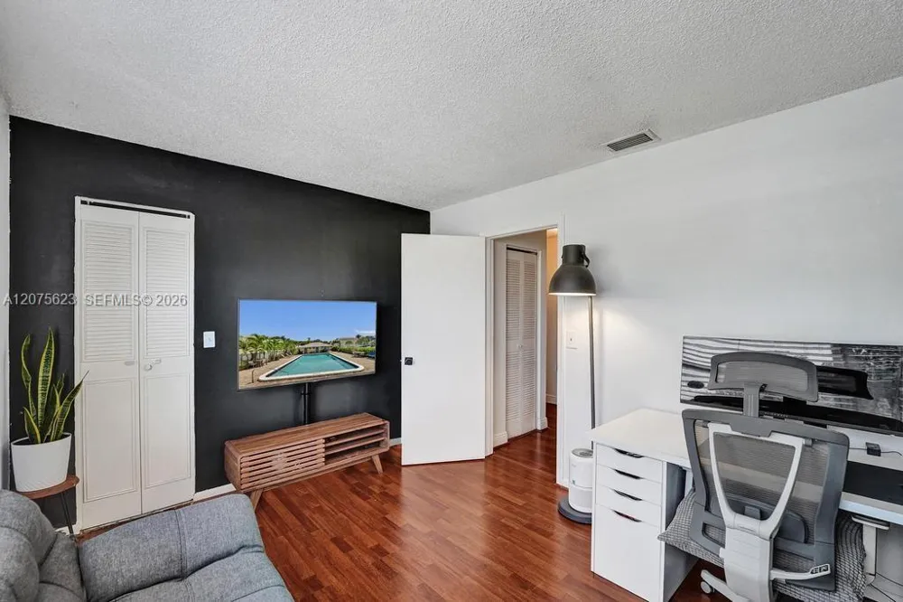 3000 NW 5th Ter #112 Pompano Beach, FL 33064