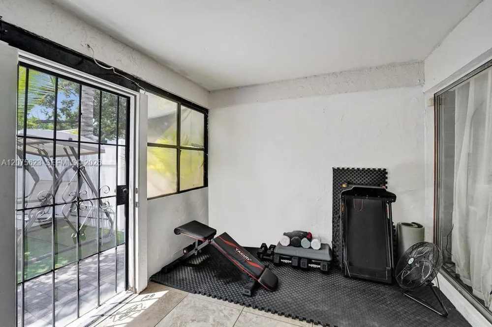 3000 NW 5th Ter #112 Pompano Beach, FL 33064