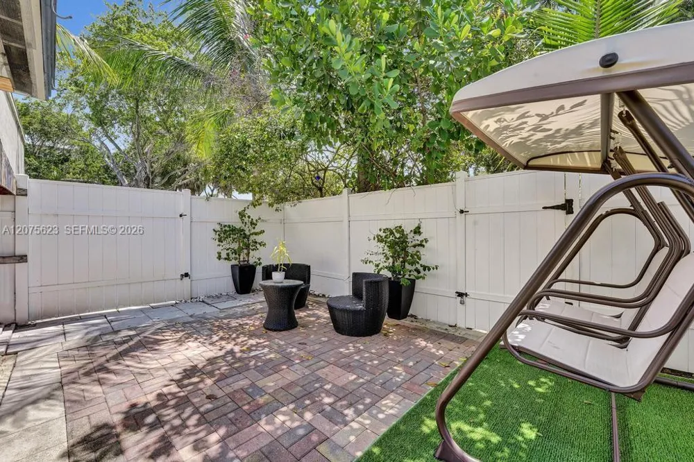 3000 NW 5th Ter #112 Pompano Beach, FL 33064