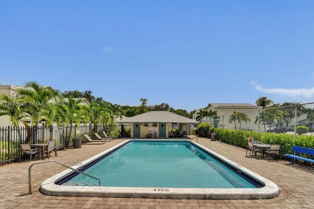 3000 NW 5th Ter #112 Pompano Beach, FL 33064