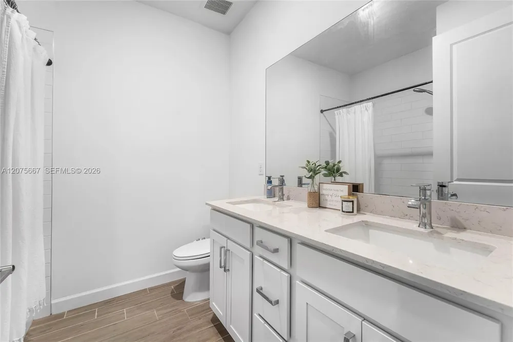 1393 Wandering Willow Way Loxahatchee, FL 33470