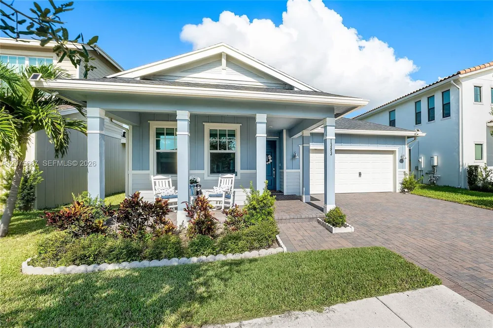 1393 Wandering Willow Way Loxahatchee, FL 33470