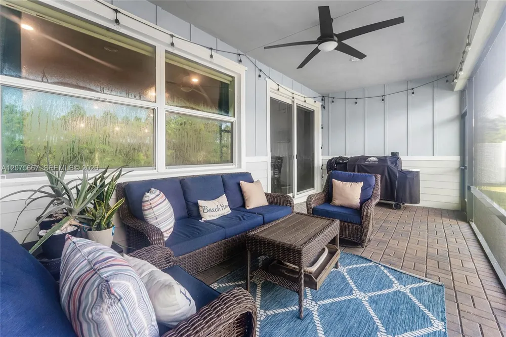1393 Wandering Willow Way Loxahatchee, FL 33470