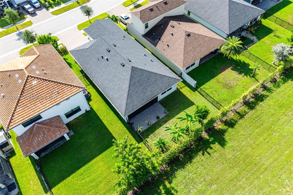 1393 Wandering Willow Way Loxahatchee, FL 33470