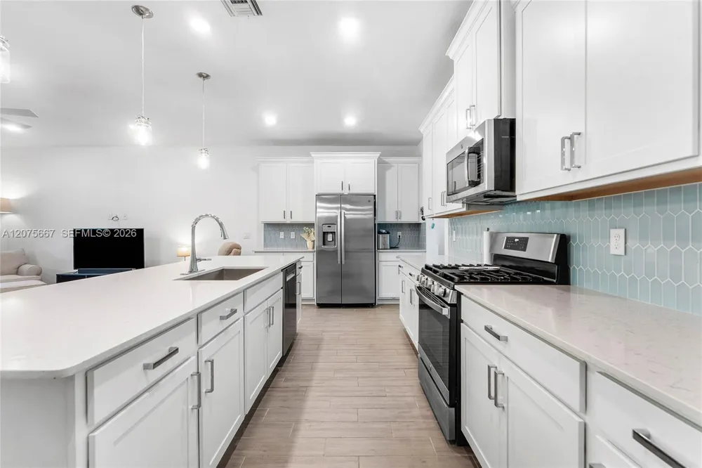 1393 Wandering Willow Way Loxahatchee, FL 33470