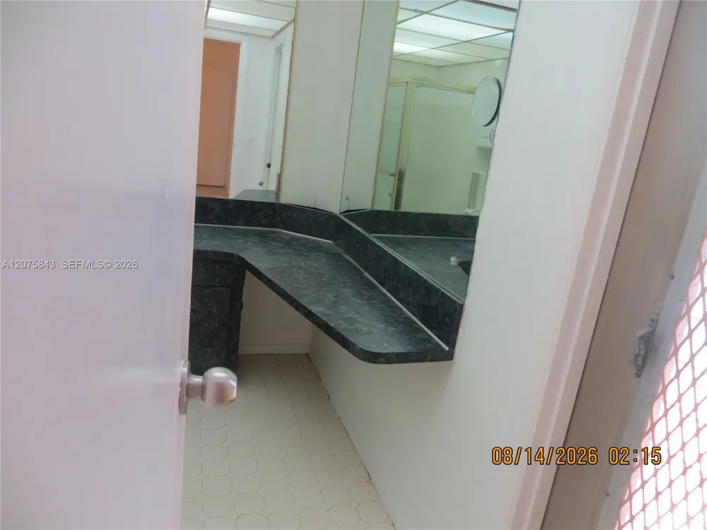 8570 Sunset Strip #8570 Sunrise, FL 33322