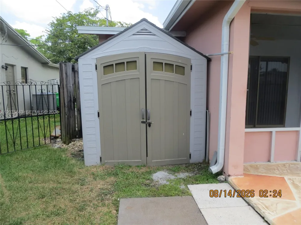 8570 Sunset Strip #8570 Sunrise, FL 33322