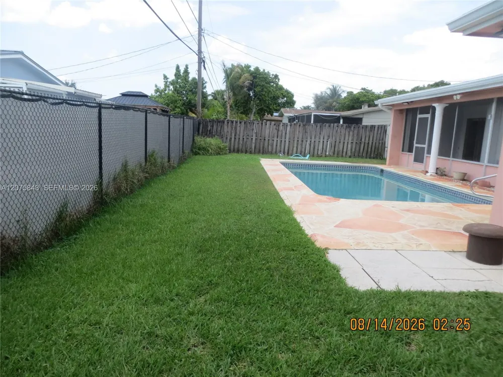 8570 Sunset Strip #8570 Sunrise, FL 33322