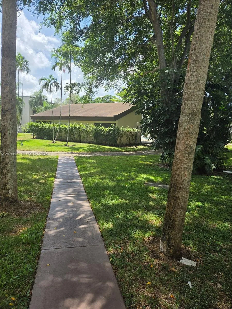 Address Not Shown Plantation, FL 33313