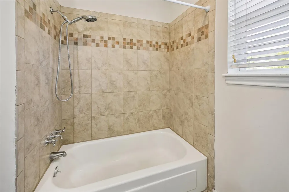5942 Portal Drive Houston, TX 77096