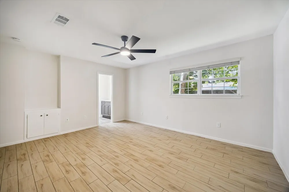5942 Portal Drive Houston, TX 77096