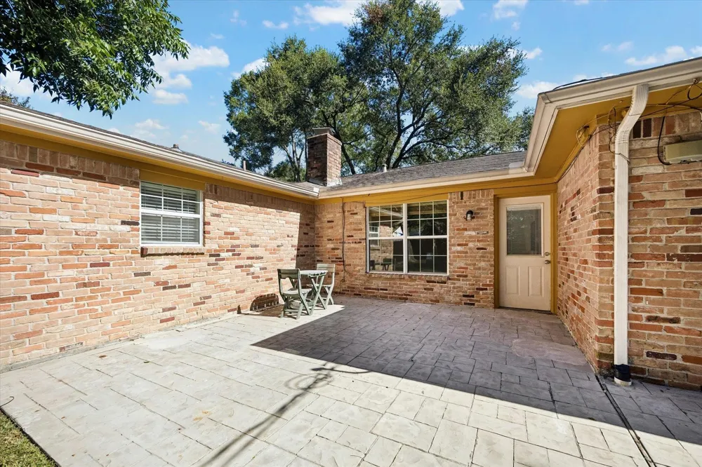 5942 Portal Drive Houston, TX 77096