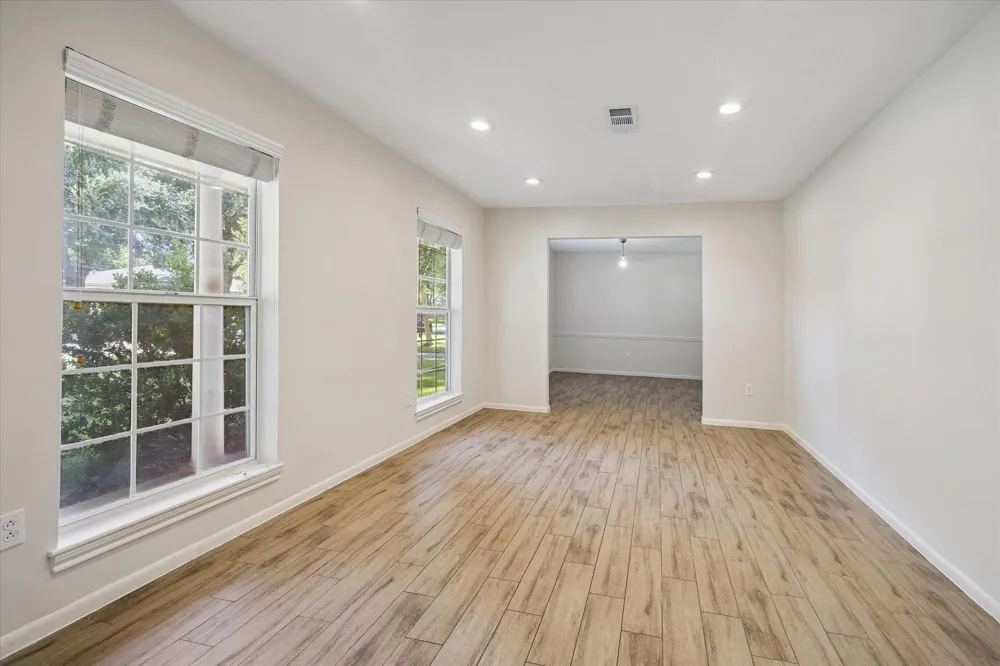 5942 Portal Drive Houston, TX 77096