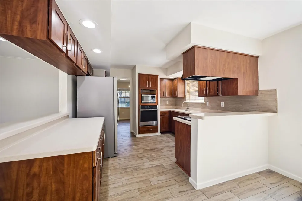 5942 Portal Drive Houston, TX 77096