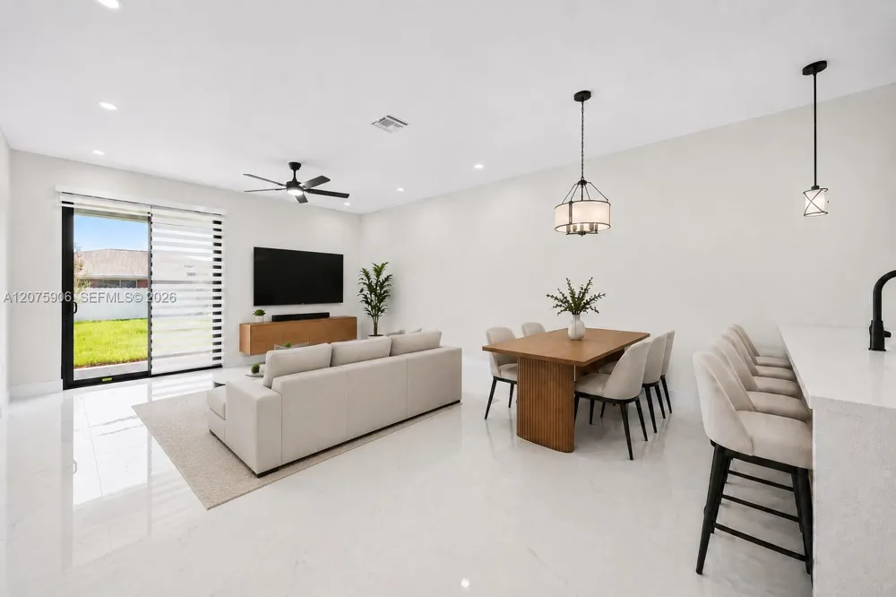 1336 Diplomat Pkwy E Cape Coral, FL 33909