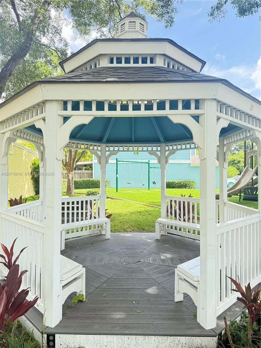 11637 SW 117th Ct Miami, FL 33186