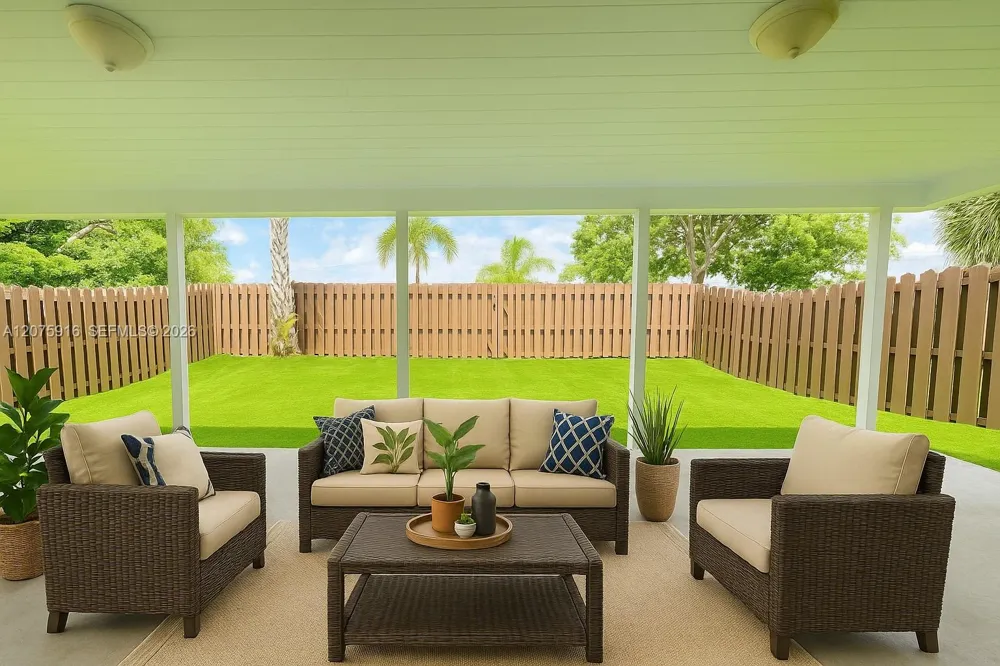 11637 SW 117th Ct Miami, FL 33186