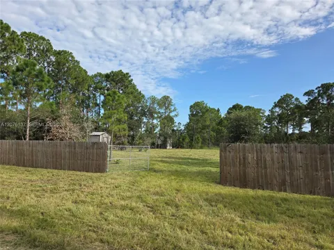 345 Rolling Hills Dr
