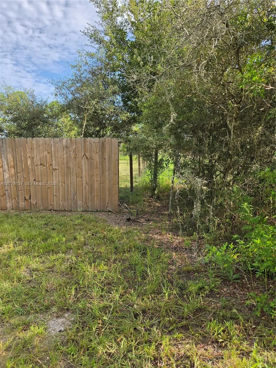 345 Rolling Hills Dr Lake Placid, FL 33852