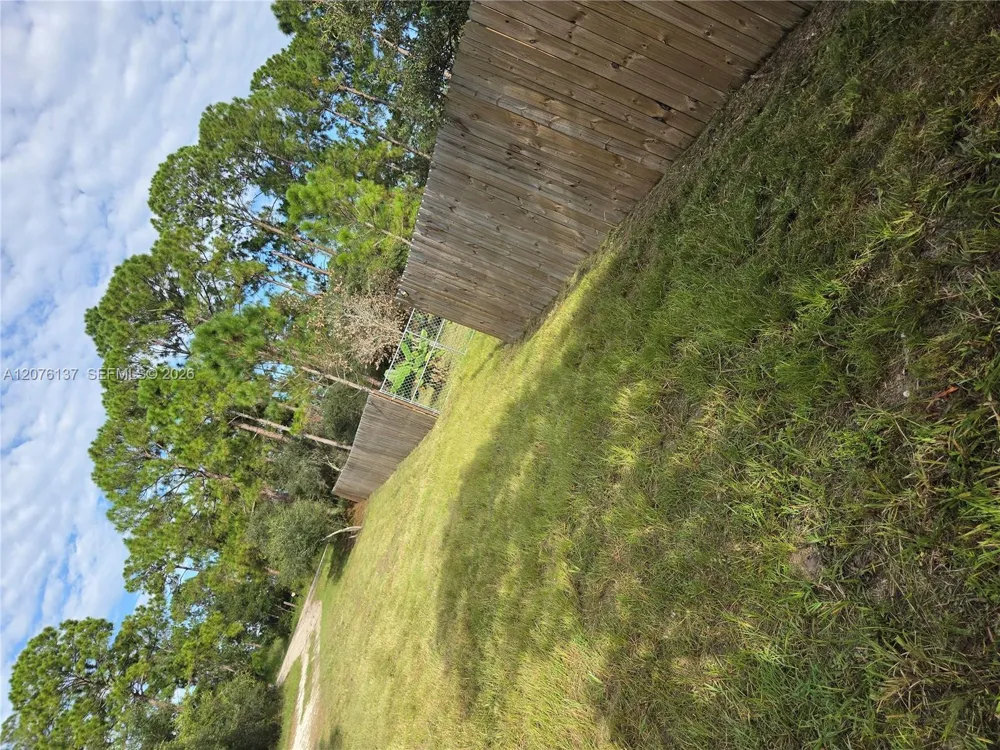 345 Rolling Hills Dr Lake Placid, FL 33852