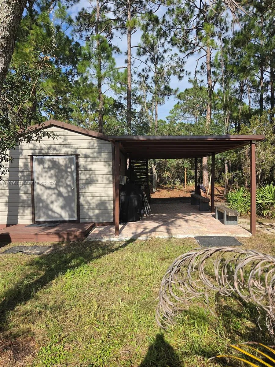 345 Rolling Hills Dr Lake Placid, FL 33852