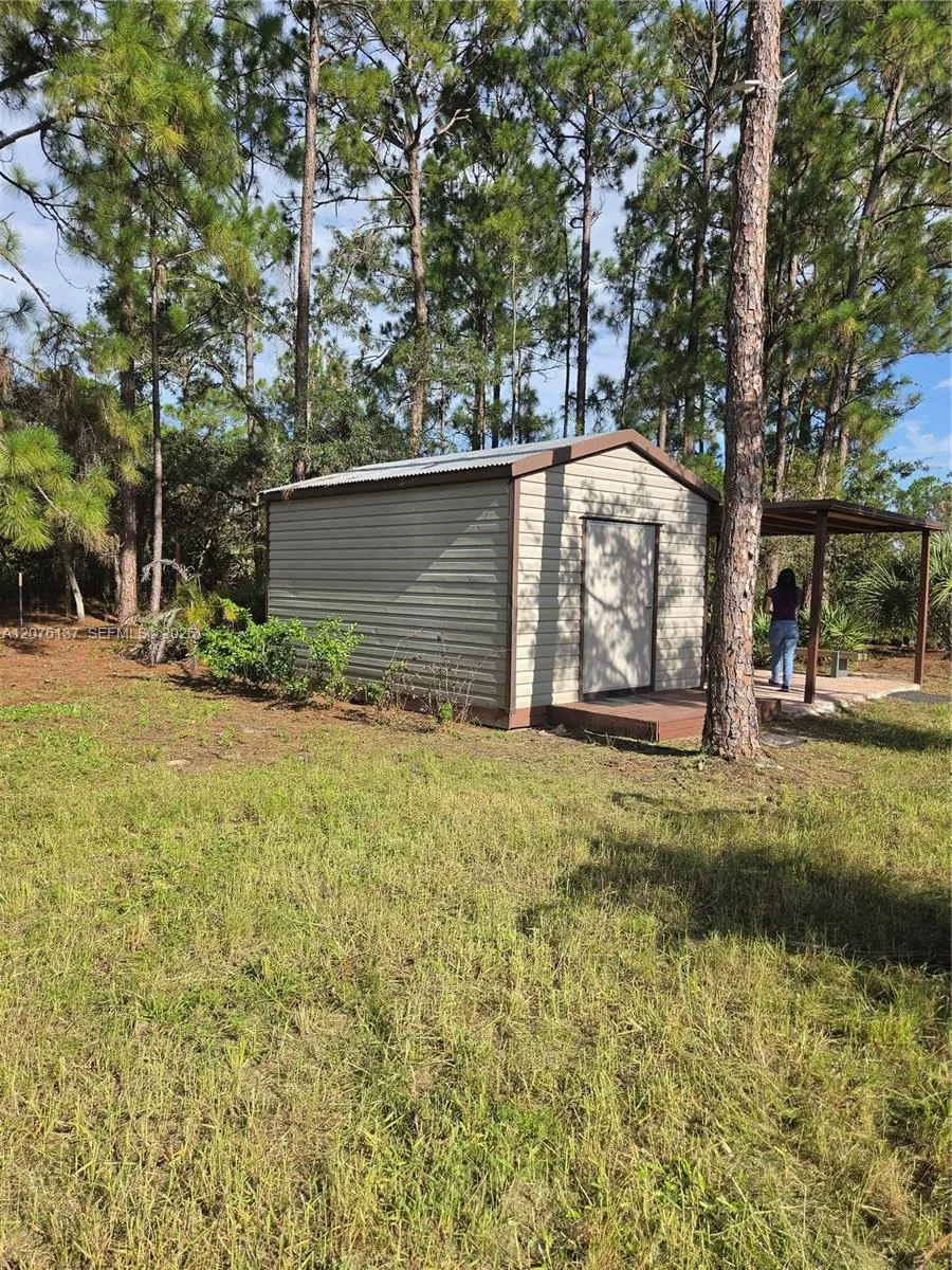 345 Rolling Hills Dr Lake Placid, FL 33852