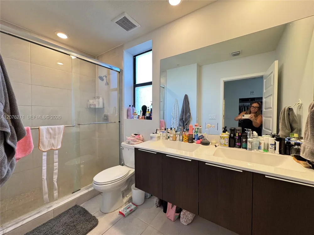 10413 NW 82nd St #3 Doral, FL 33178