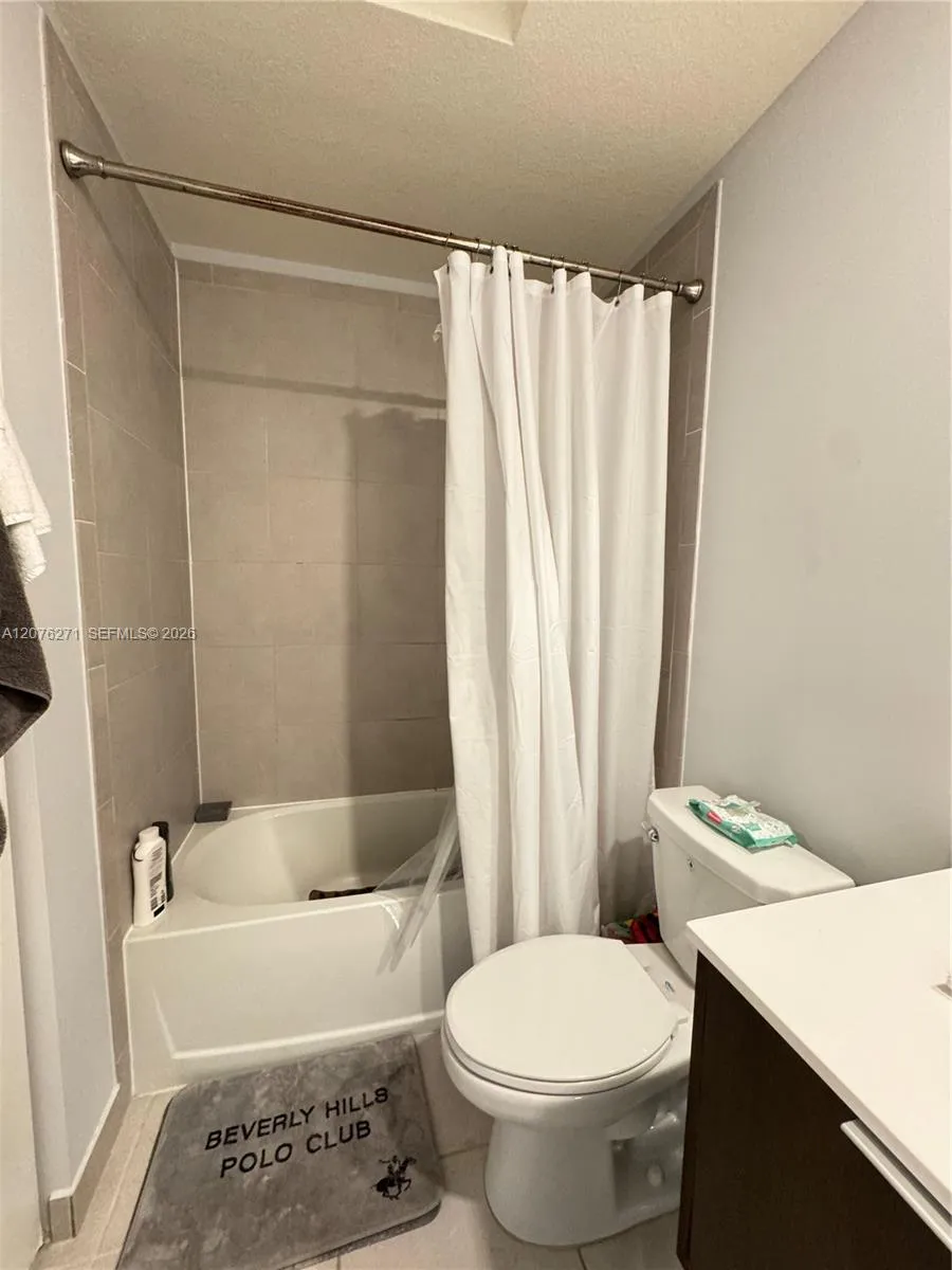 10413 NW 82nd St #3 Doral, FL 33178