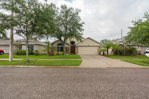 311 Delwood Breck St