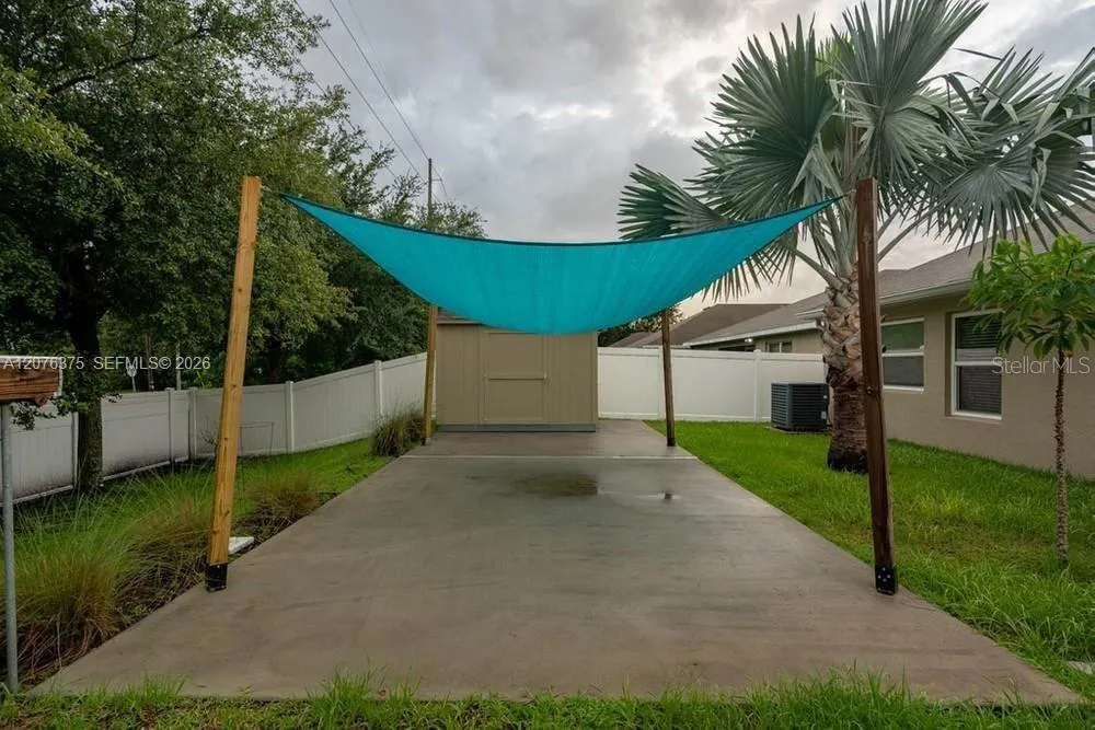 311 Delwood Breck St Other City - In The State Of Florida, FL 33570