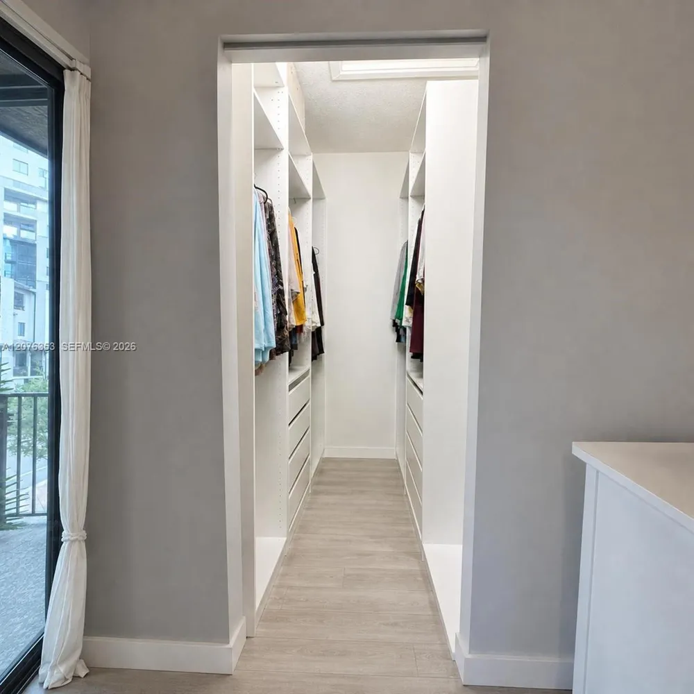 4619 NW 84th Ave Doral, FL 33166