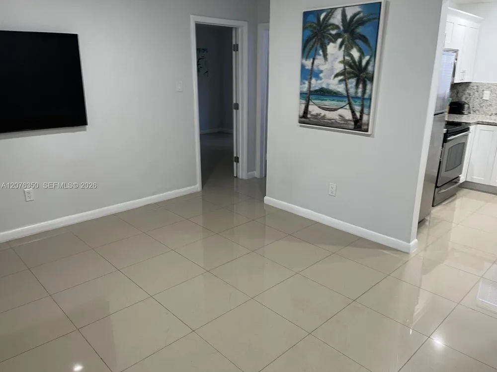1723 Wiley St #XX Hollywood, FL 33020