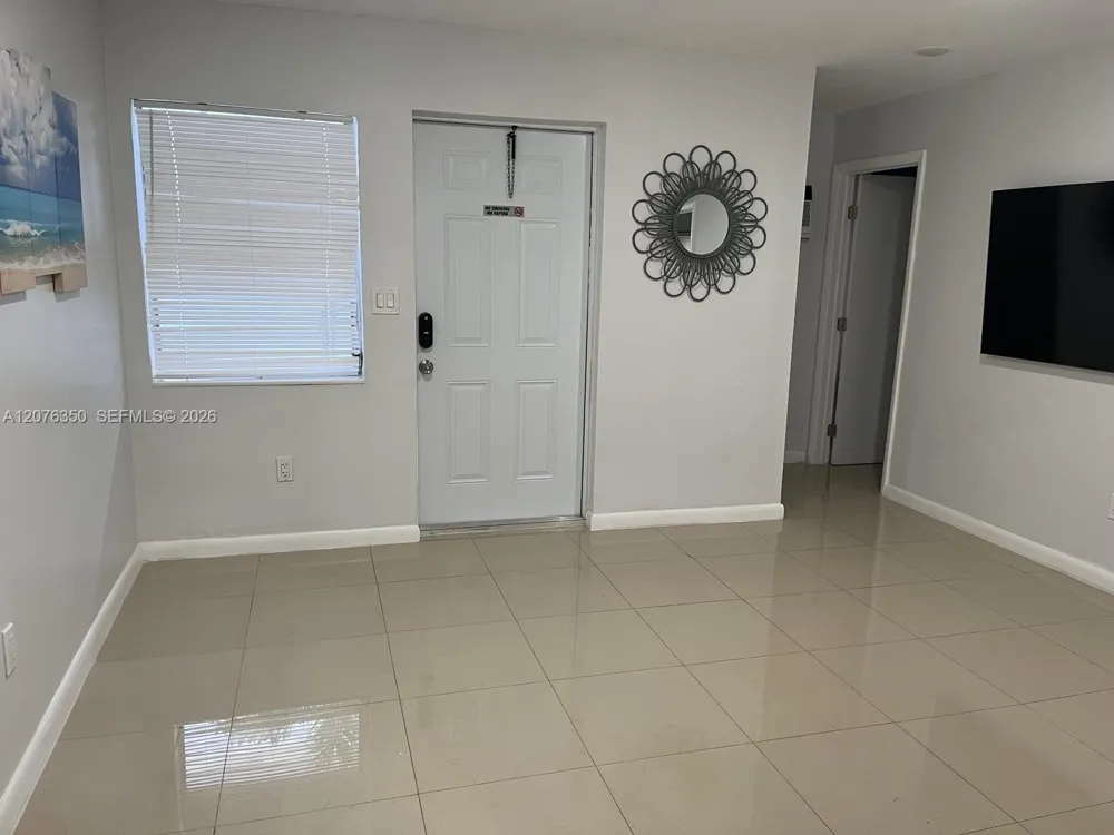 1723 Wiley St #XX Hollywood, FL 33020