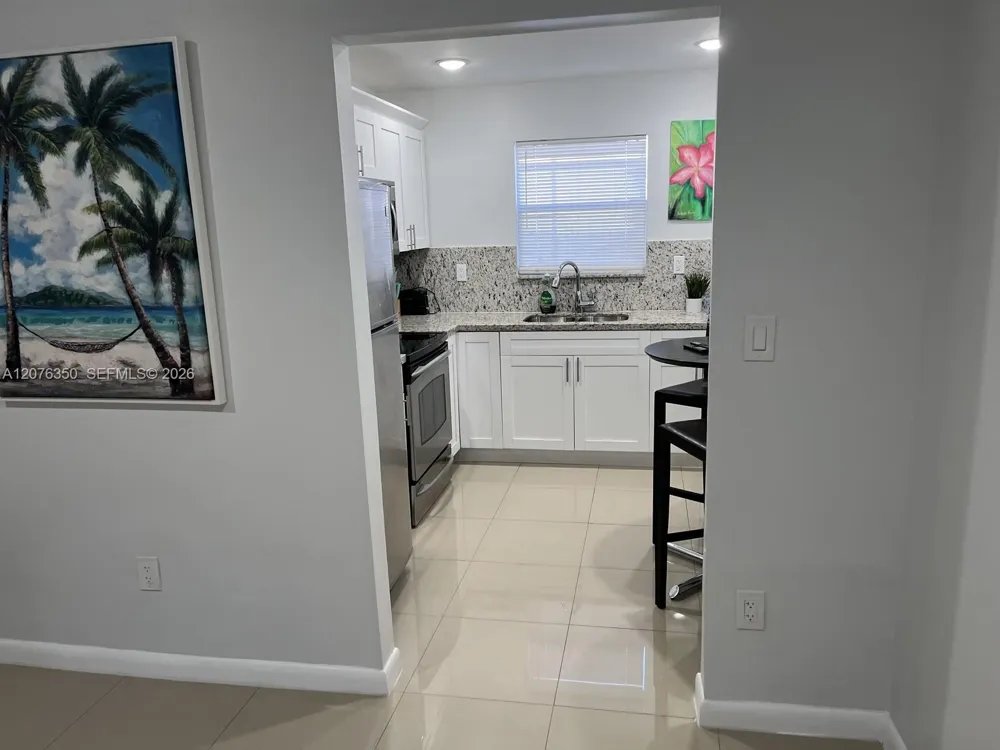 1723 Wiley St #XX Hollywood, FL 33020