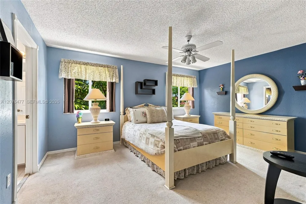 15822 SW 16th Ct Pembroke Pines, FL 33027