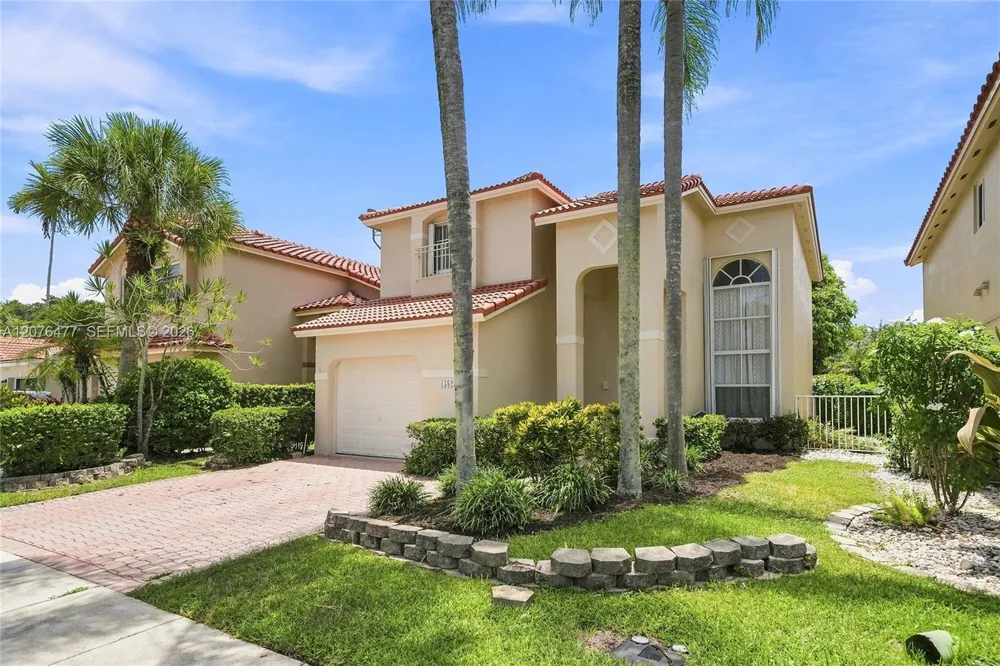 15822 SW 16th Ct Pembroke Pines, FL 33027