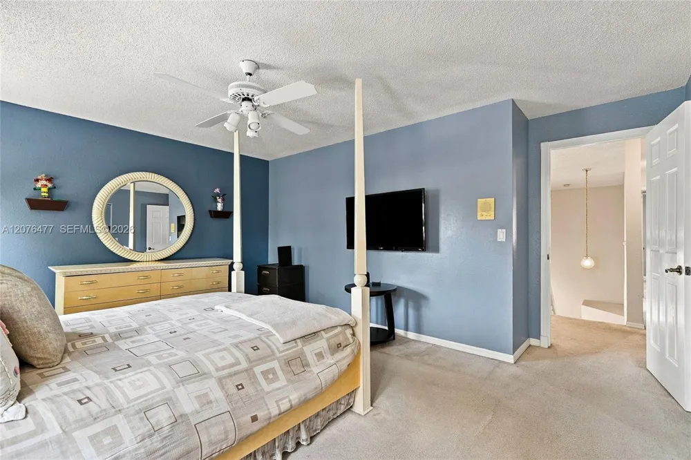 15822 SW 16th Ct Pembroke Pines, FL 33027