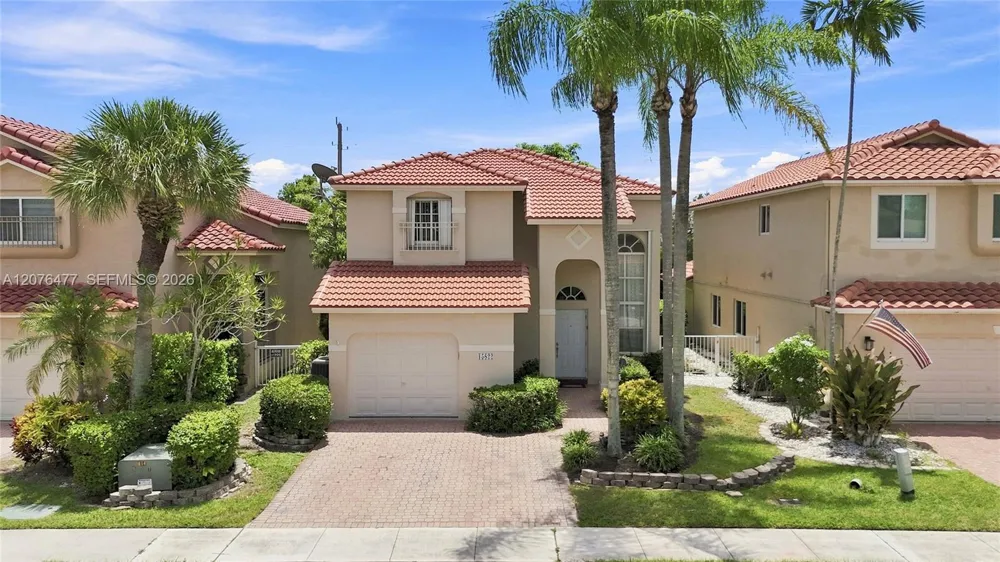 15822 SW 16th Ct Pembroke Pines, FL 33027
