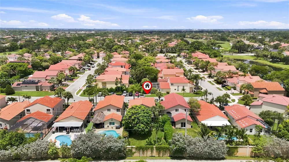 15822 SW 16th Ct Pembroke Pines, FL 33027