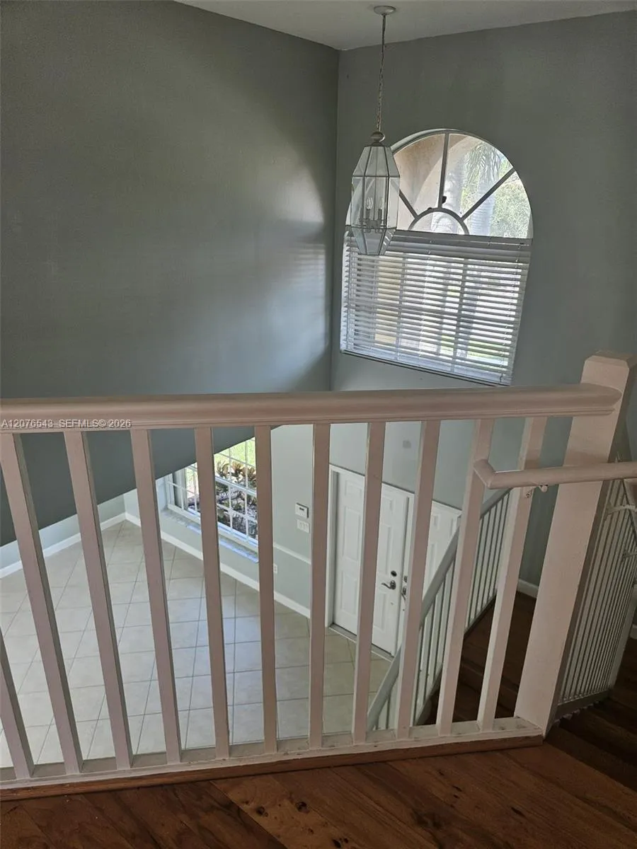 1072 NW 139th Ter Pembroke Pines, FL 33028