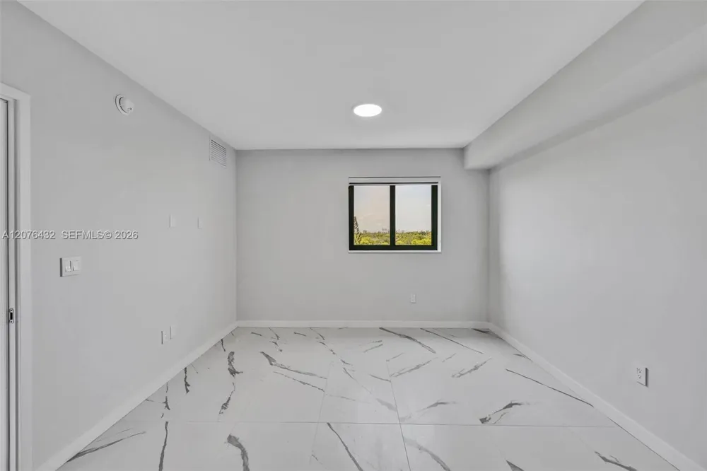 840 NE 130th St #508 North Miami, FL 33161