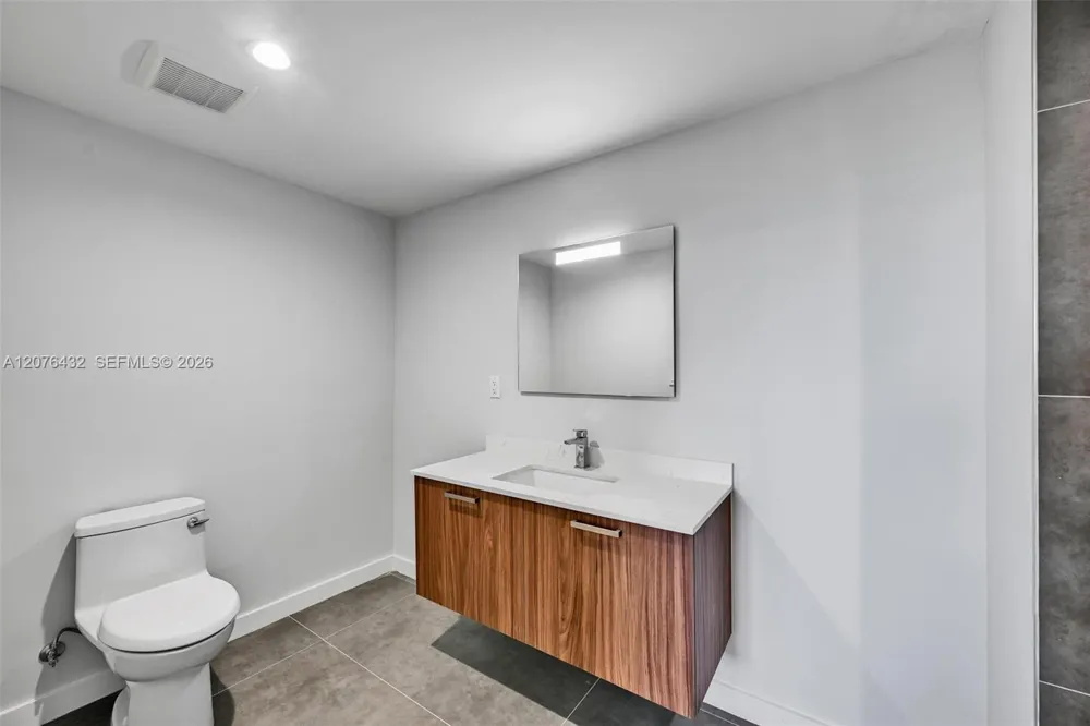 840 NE 130th St #508 North Miami, FL 33161