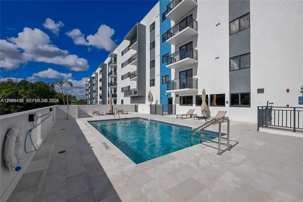 840 NE 130th St #508 North Miami, FL 33161