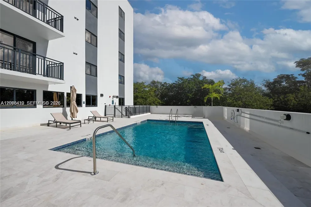 840 NE 130th St #508 North Miami, FL 33161