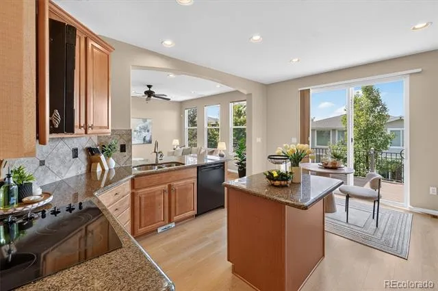 10524 Applebrook Circle Highlands Ranch, CO 80130